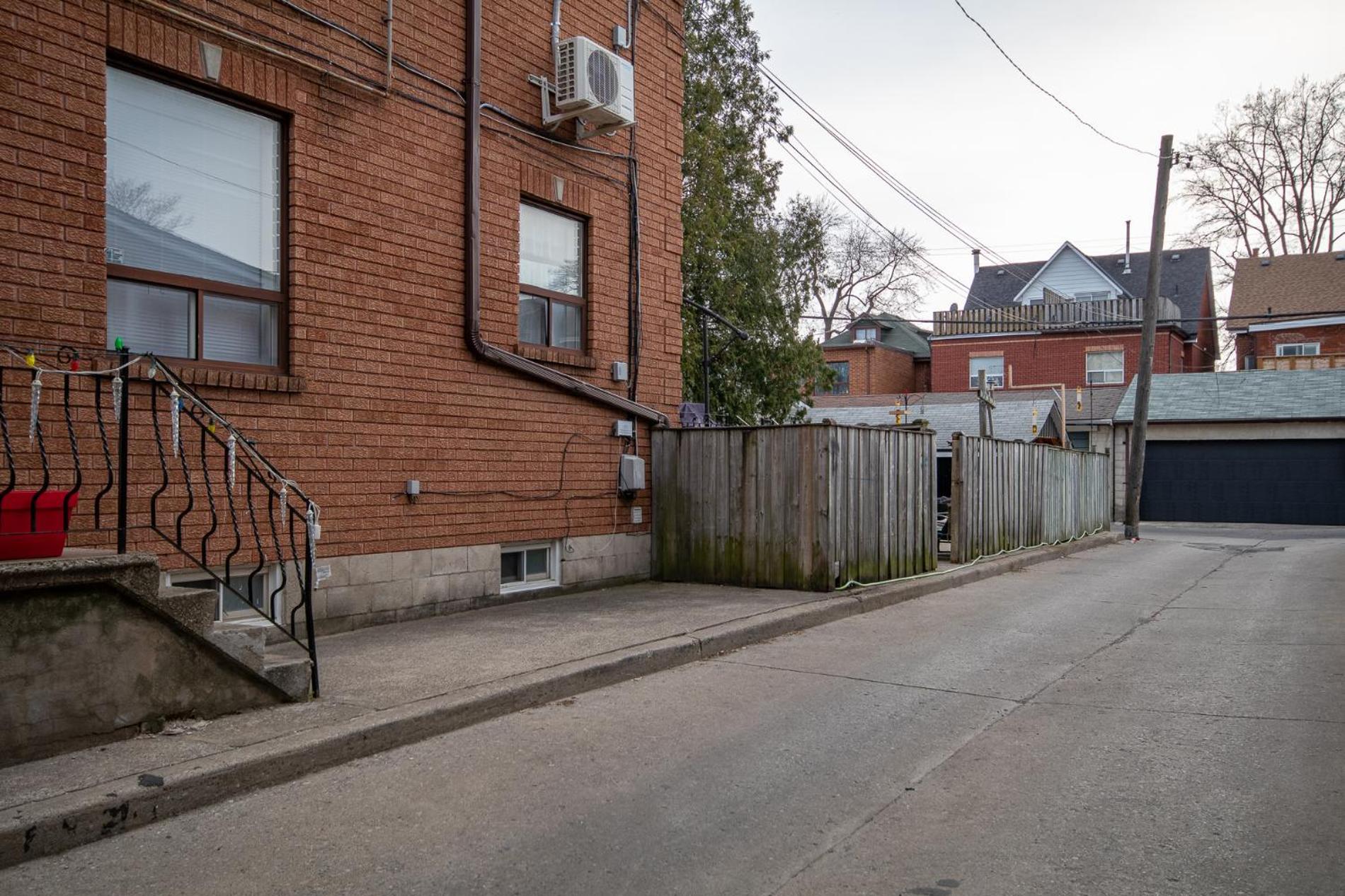 Cozy Home In Downtown Toronto! Exterior photo